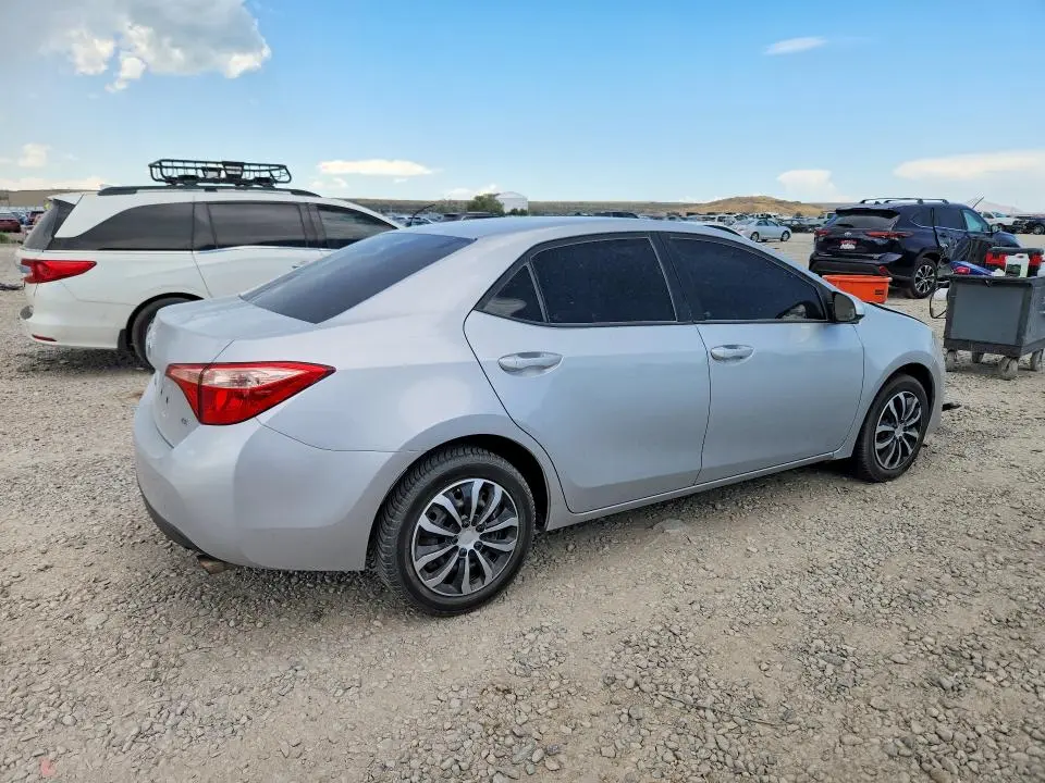 2017 TOYOTA COROLLA LE  
