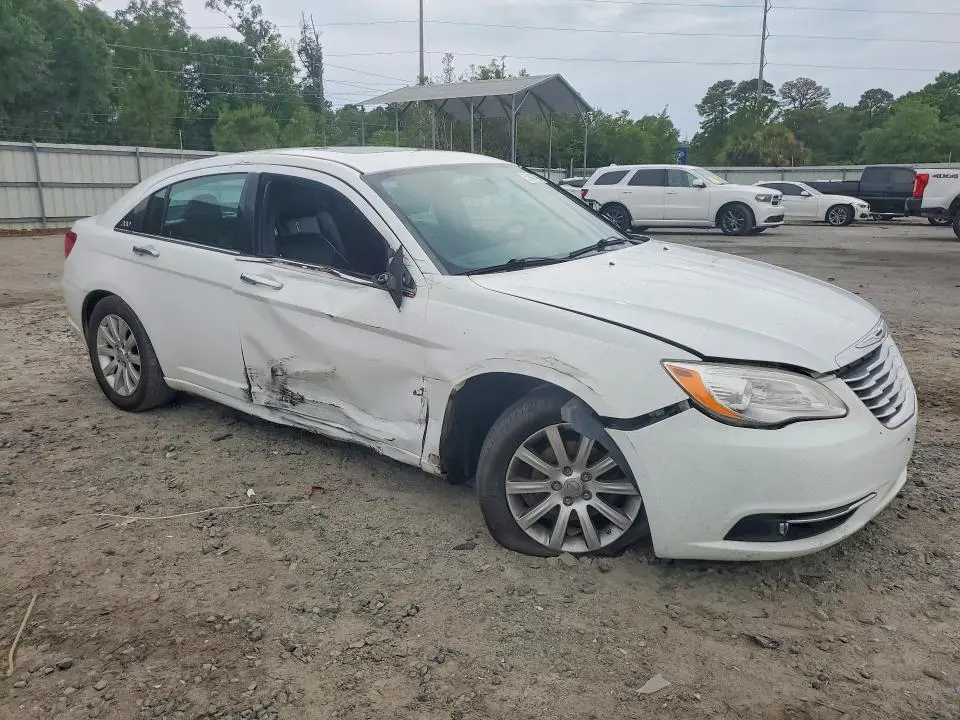 2014 CHRYSLER 200 LIMITED  