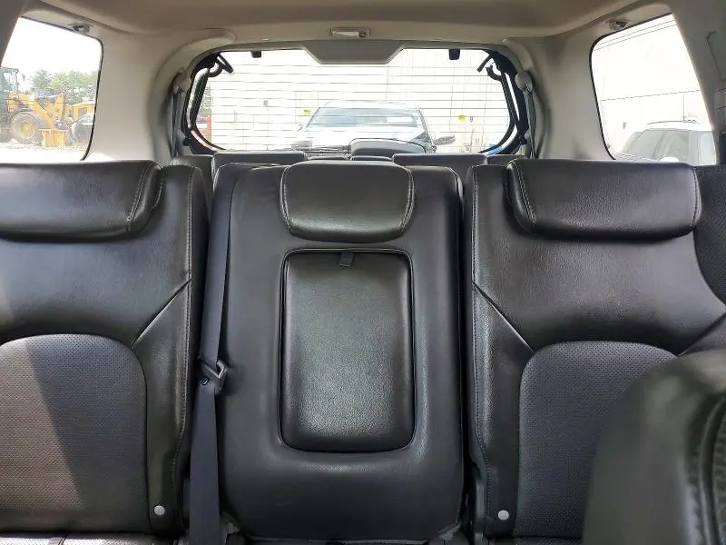 2010 NISSAN PATHFINDER S  
