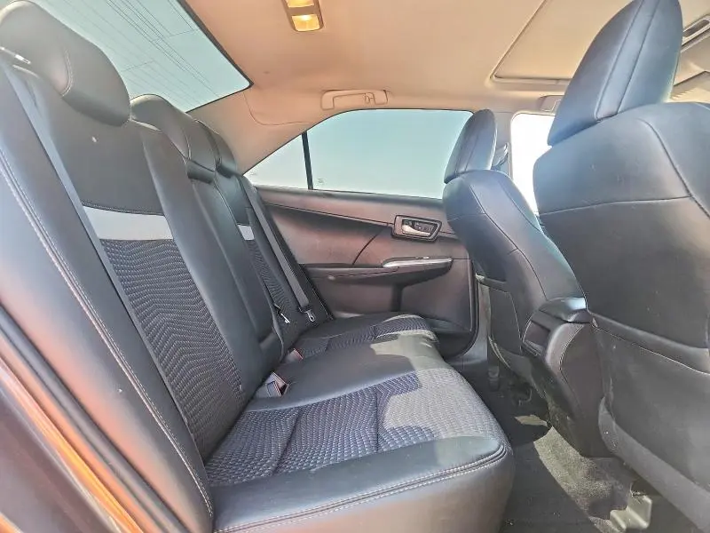 2012 TOYOTA CAMRY SE  