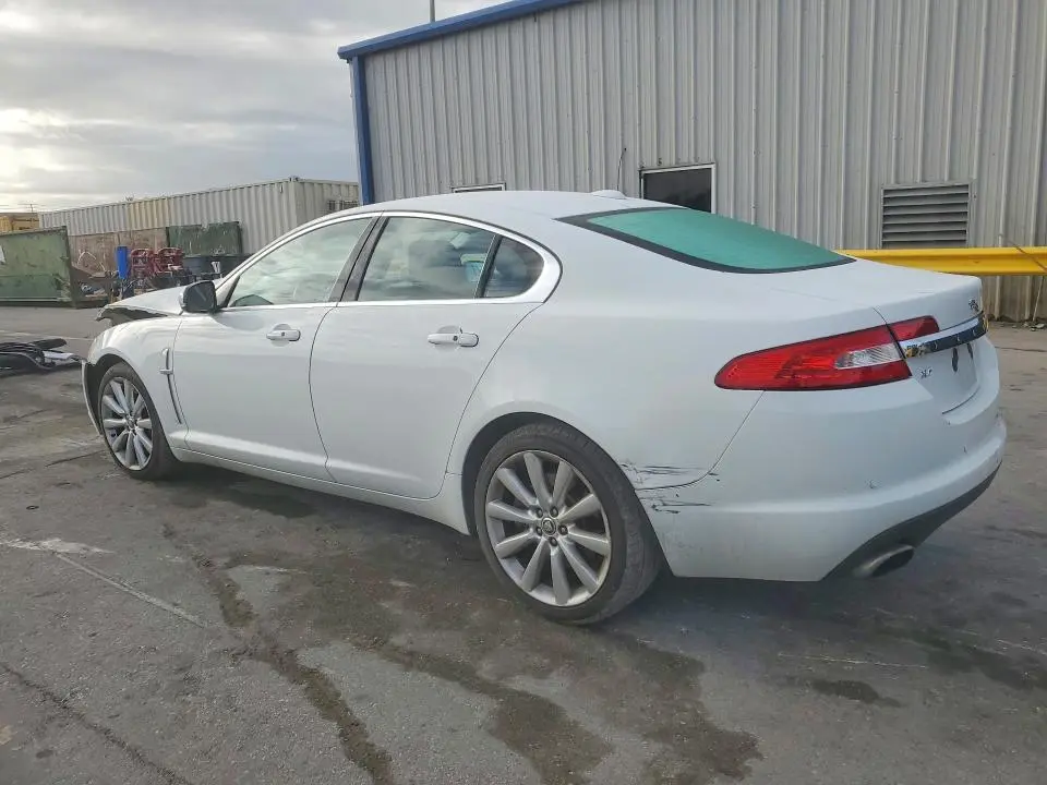 2011 JAGUAR XF PREMIUM  