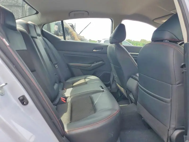 2024 NISSAN ALTIMA SR  