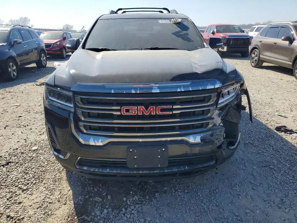2020 GMC ACADIA AT4  