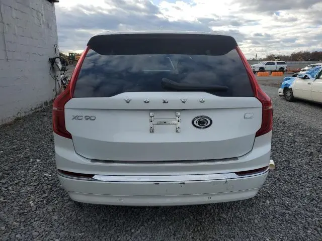 2024 VOLVO XC90 PLUS  