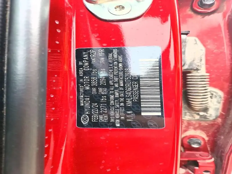 2024 HYUNDAI ELANTRA SEL  