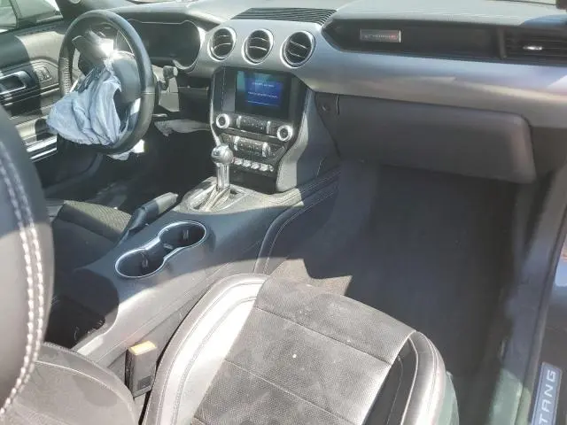 2022 FORD MUSTANG