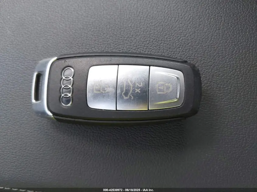 2024 AUDI A3 PREMIUM 40 TFSI FRONT-WHEEL DRIVE S TRONIC