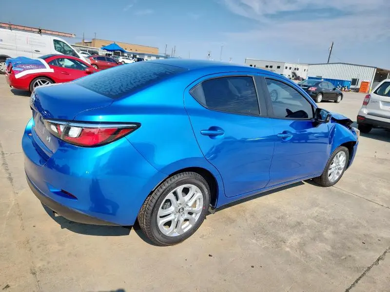 2017 TOYOTA YARIS IA   