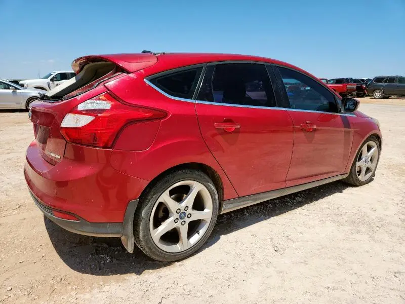 2012 FORD FOCUS TITANIUM  