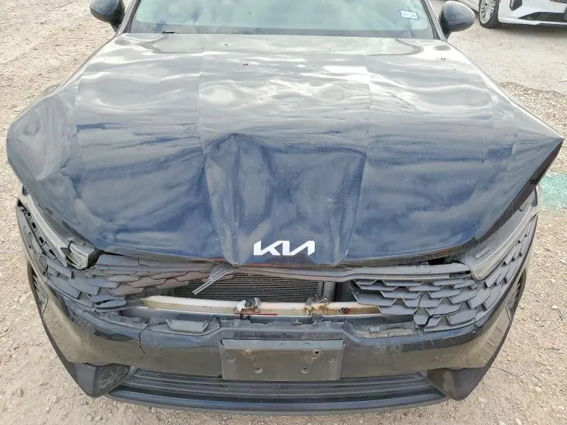 2022 KIA K5 LX  
