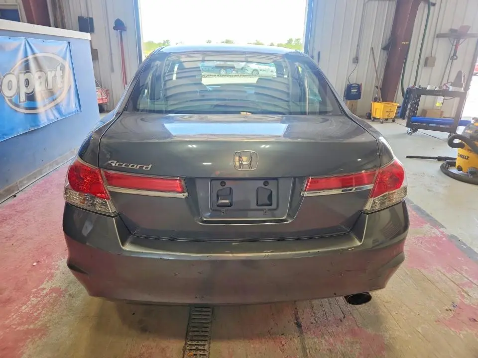 2012 HONDA ACCORD LX  