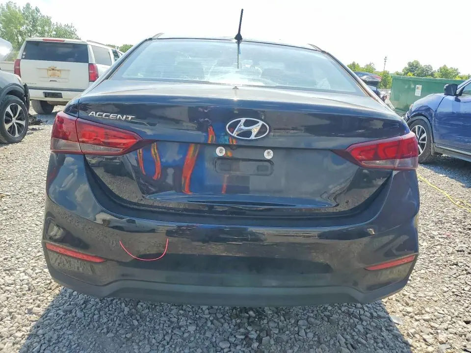 2018 HYUNDAI ACCENT SE  
