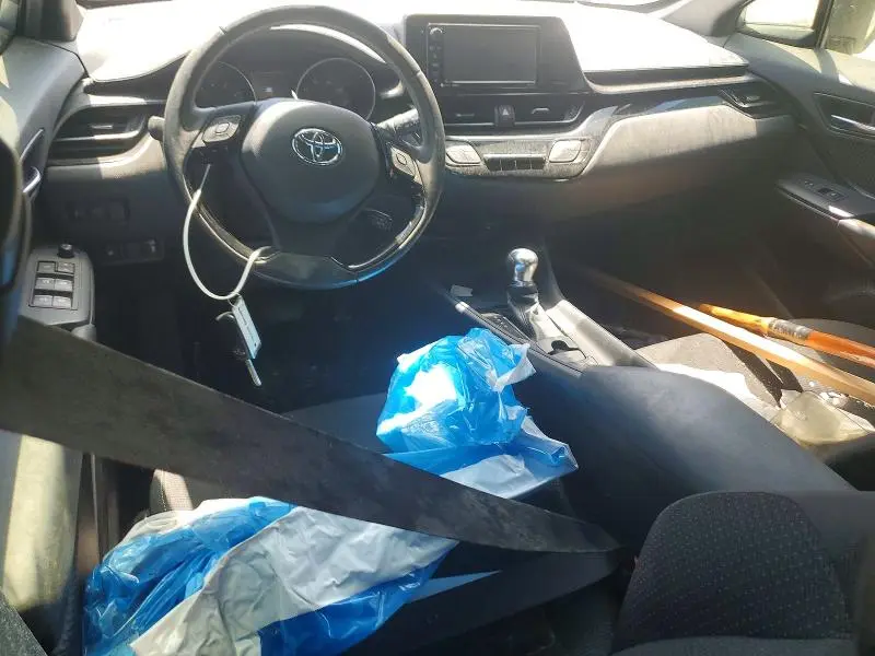 2018 TOYOTA C-HR XLE  