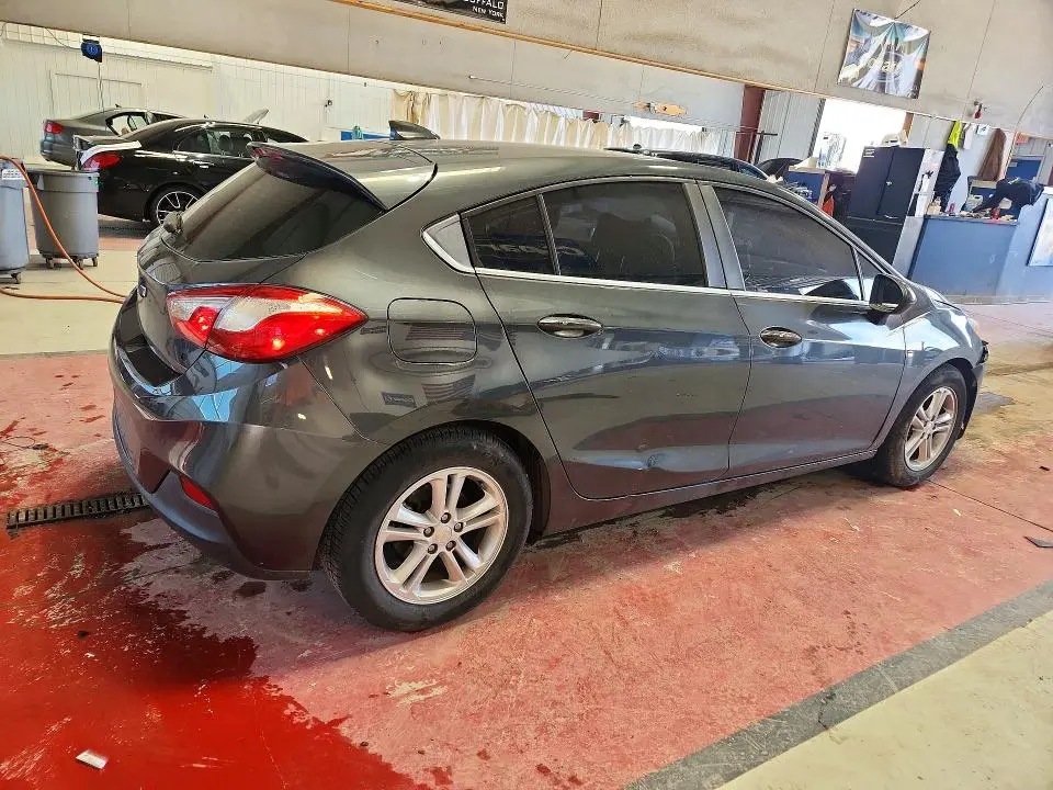 2017 CHEVROLET CRUZE LT  