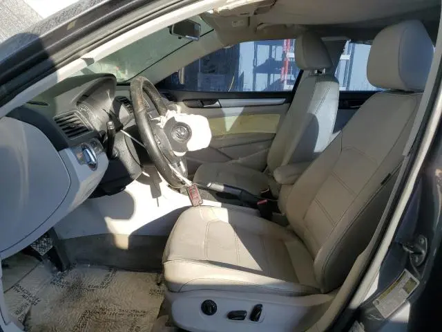 2014 VOLKSWAGEN PASSAT S  