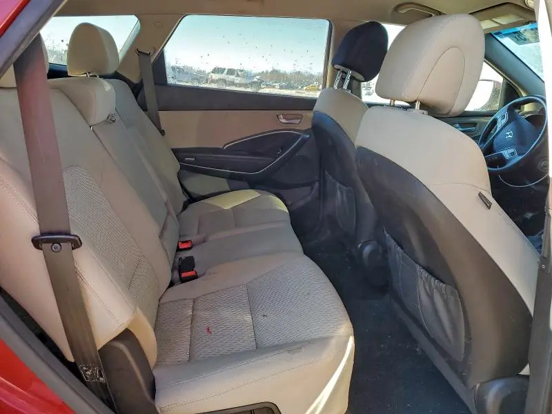 2017 HYUNDAI SANTA FE SE  