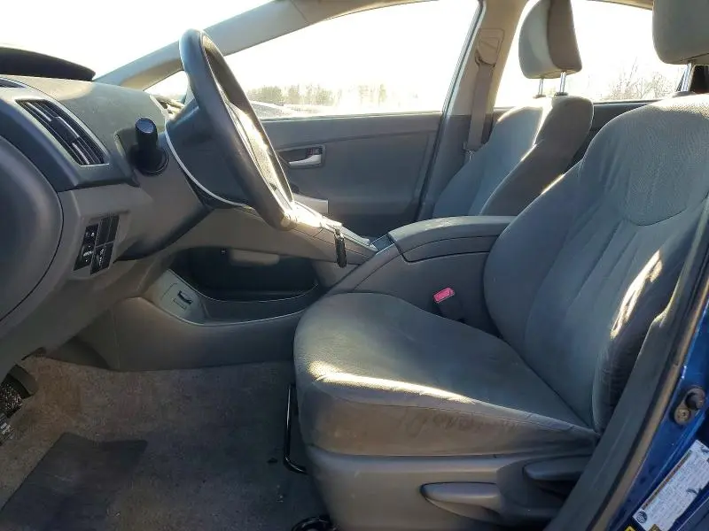 2010 TOYOTA PRIUS III  