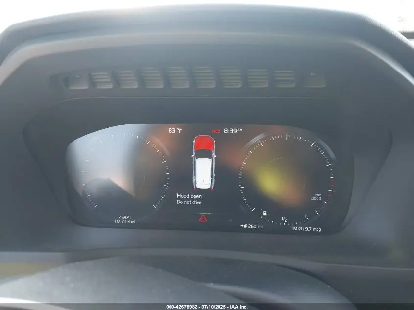 2021 VOLVO XC90 T6 MOMENTUM 7 PASSENGER