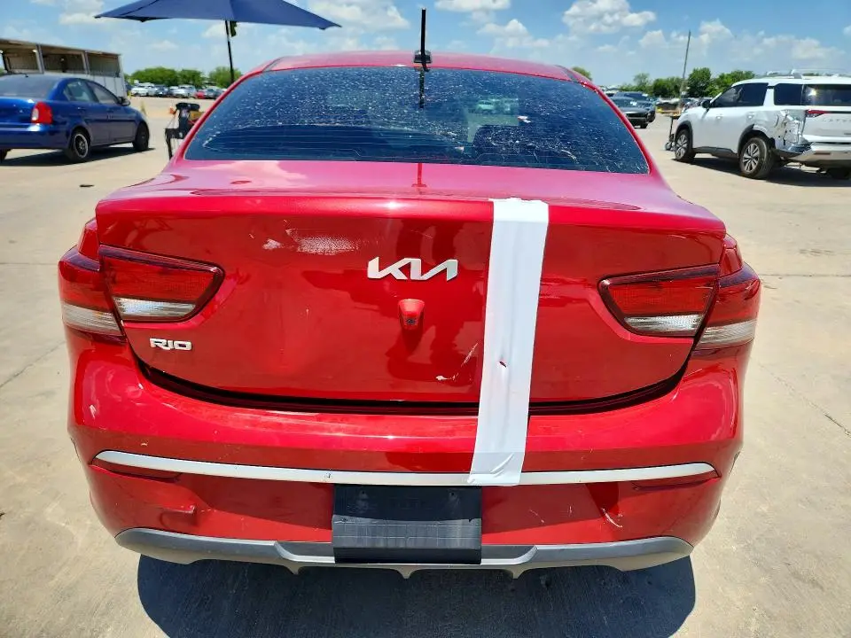 2022 KIA RIO S  