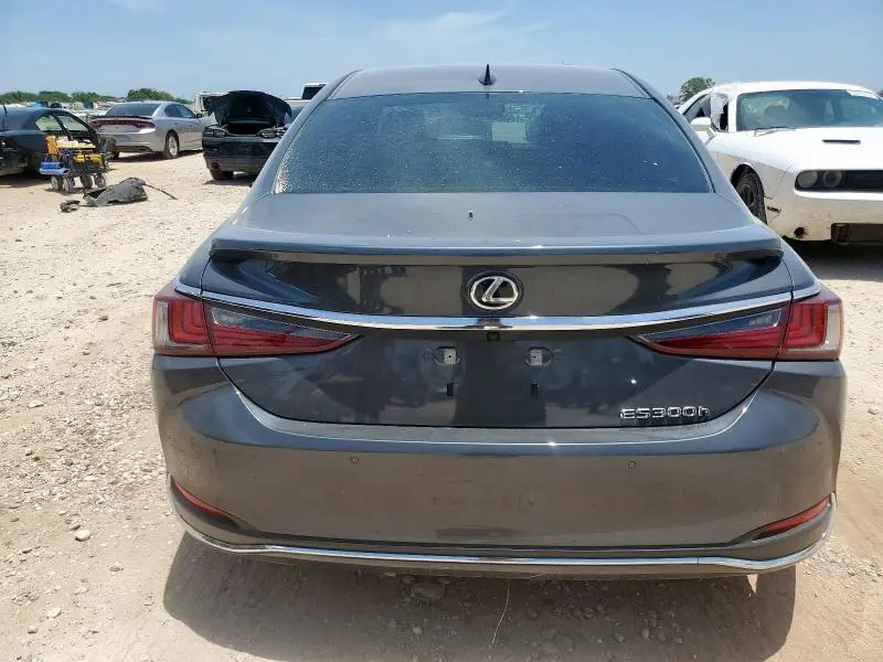 2025 LEXUS ES 300H BASE  