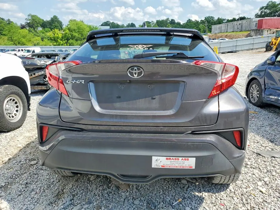 2019 TOYOTA C-HR XLE  