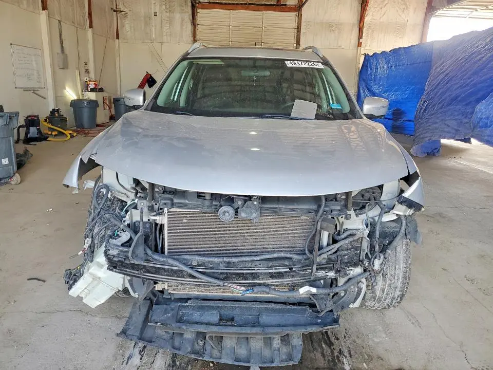 2014 NISSAN ROGUE SV  