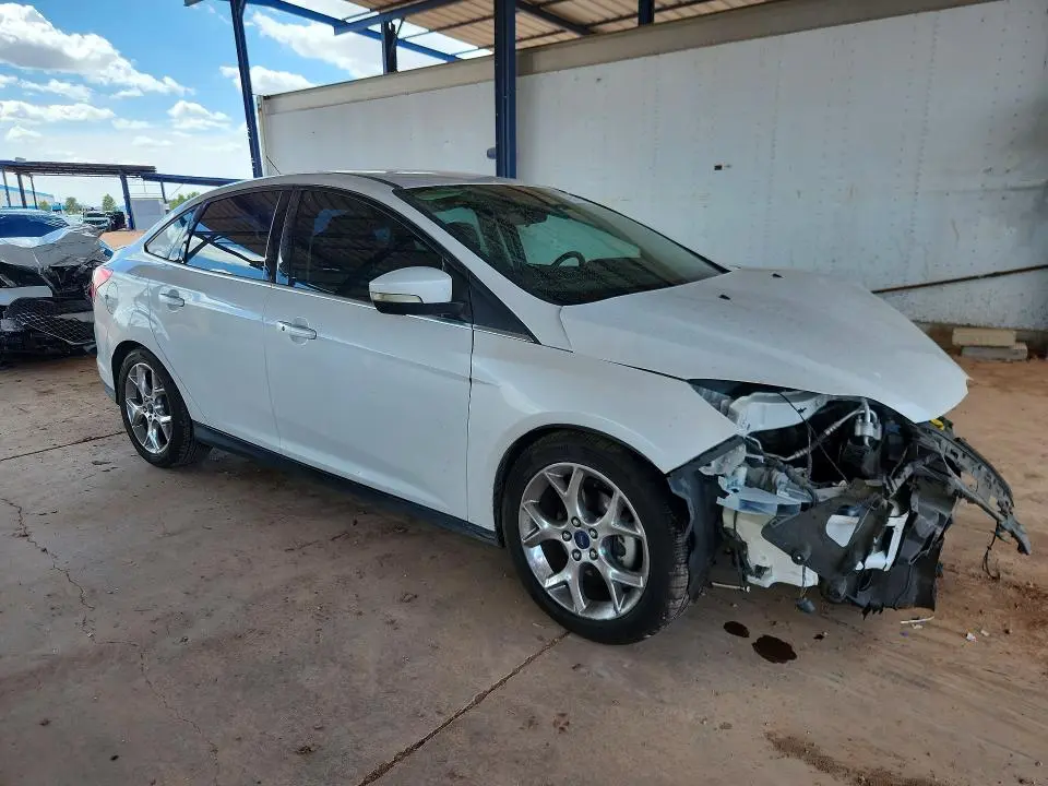 2014 FORD FOCUS TITANIUM  