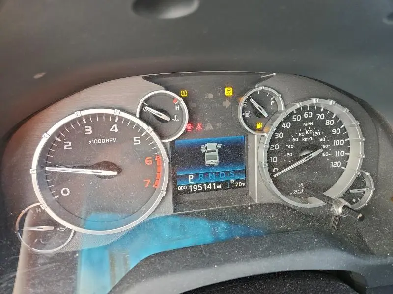 2015 TOYOTA TUNDRA SR5  