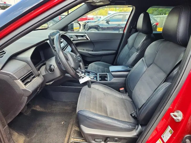 2023 MITSUBISHI OUTLANDER SE  