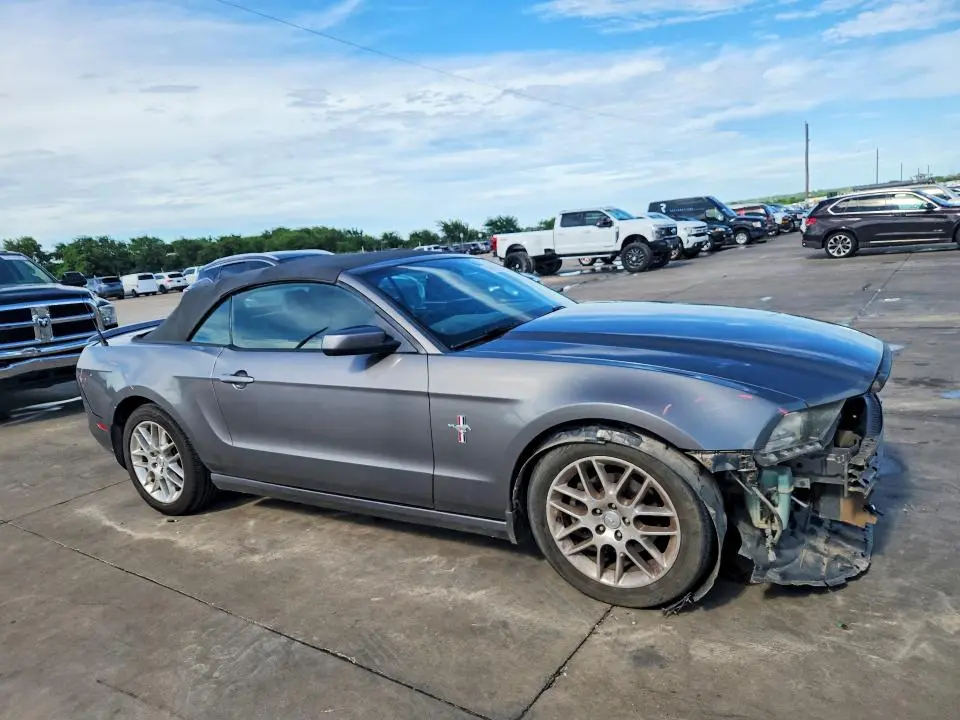 2013 FORD MUSTANG   