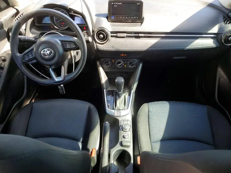 2019 TOYOTA YARIS LE  
