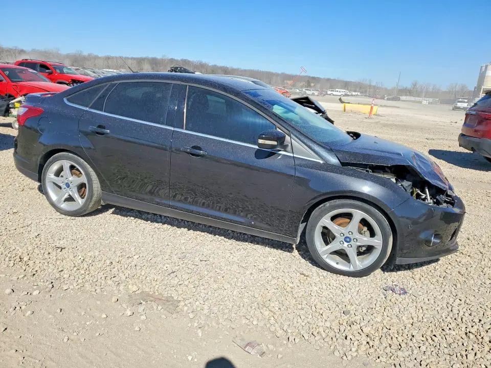 2012 FORD FOCUS TITANIUM  