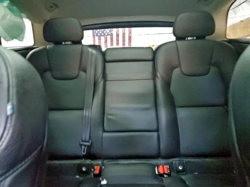 2021 VOLVO XC60 T5 MOMENTUM  