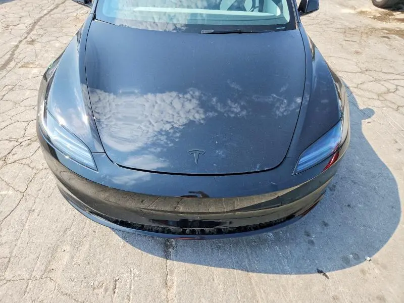 2026 TESLA MODEL 3   