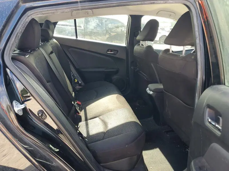 2021 TOYOTA PRIUS LE  
