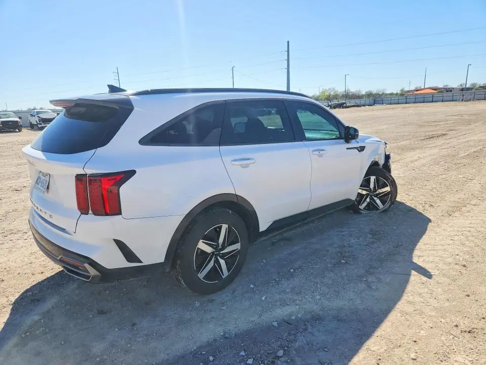 2022 KIA SORENTO S  