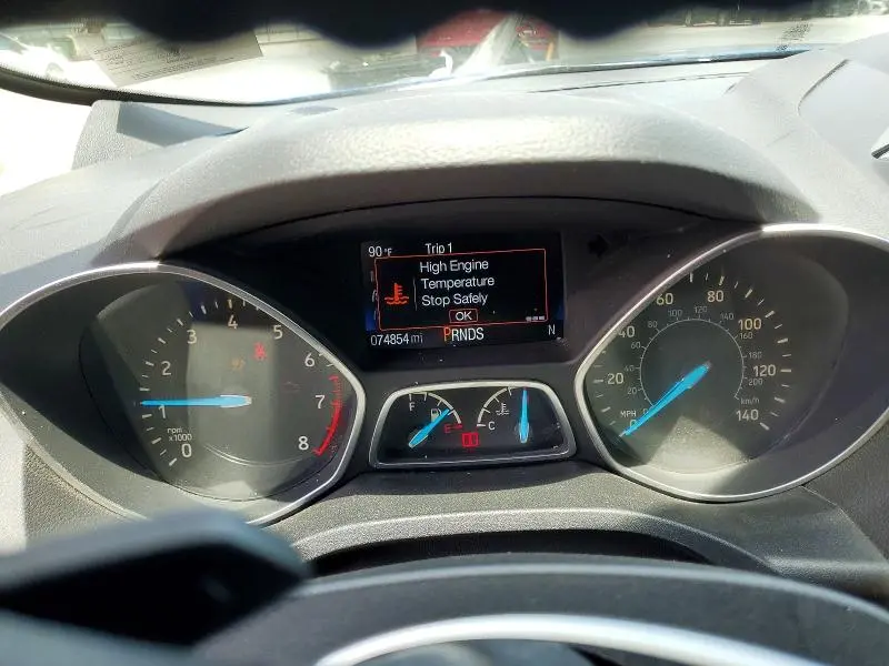 2017 FORD ESCAPE SE  