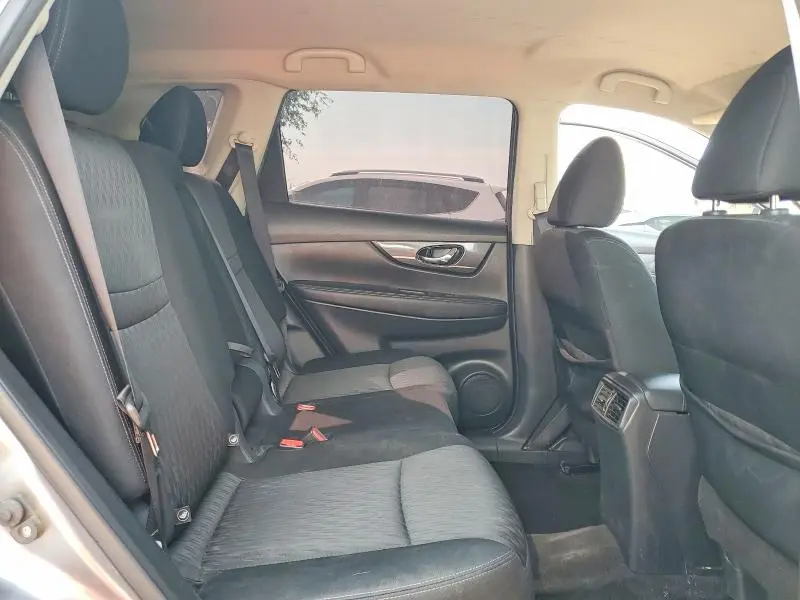 2017 NISSAN ROGUE SV  