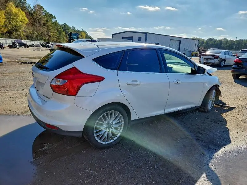 2014 FORD FOCUS TITANIUM  