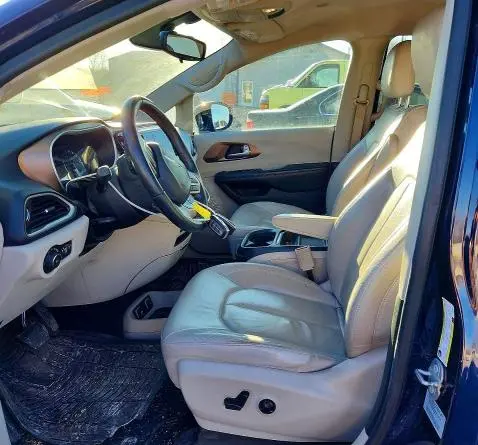 2017 CHRYSLER PACIFICA TOURING L  