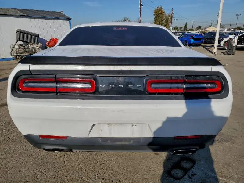 2016 DODGE CHALLENGER SXT  