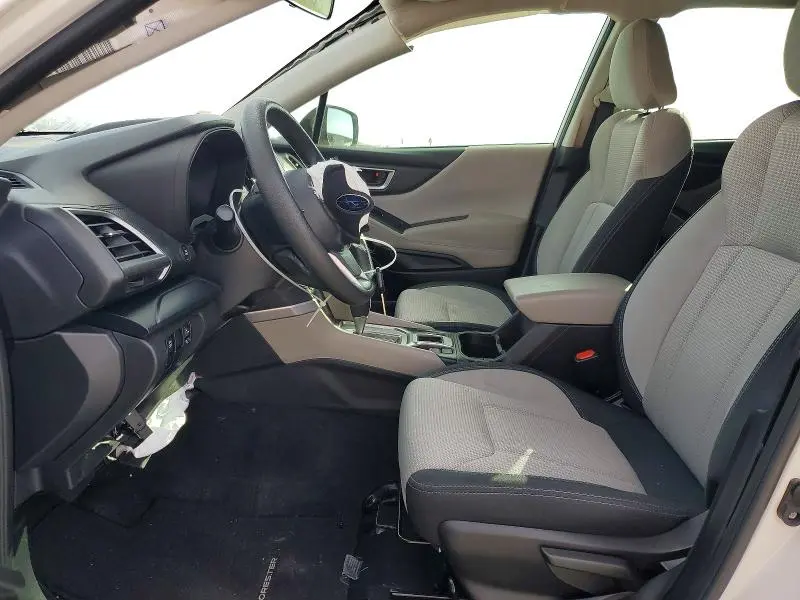 2021 SUBARU FORESTER   