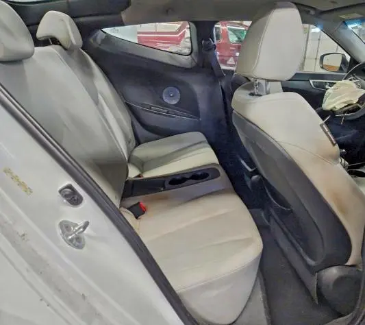 2013 HYUNDAI VELOSTER BASE  