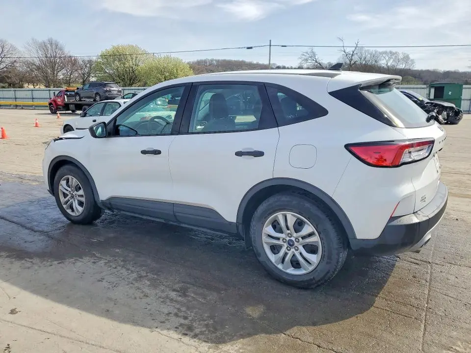 2022 FORD ESCAPE S  