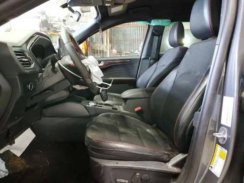 2025 FORD ESCAPE ST LINE  