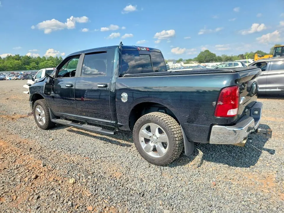 2017 RAM 1500 SLT  