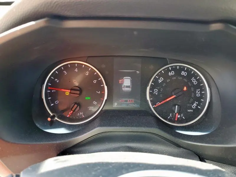2019 TOYOTA RAV4 XLE  
