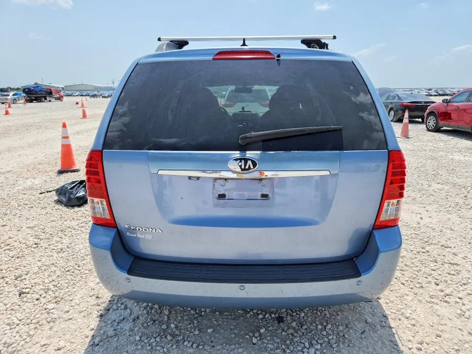 2014 KIA SEDONA LX  