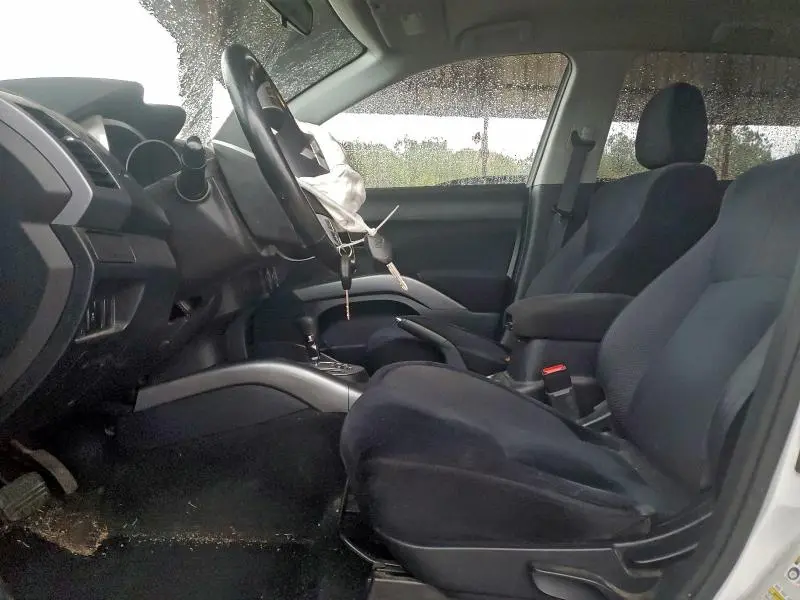 2011 MITSUBISHI OUTLANDER ES  