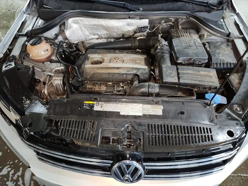 2013 VOLKSWAGEN TIGUAN S  